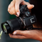 5564c005_rf-s18-150mm-f3-5-6-3-is-stm_ambient_07.png