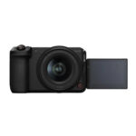 Canon EOS R6 V and RF 20-50mm F4L IS USM PZ_2